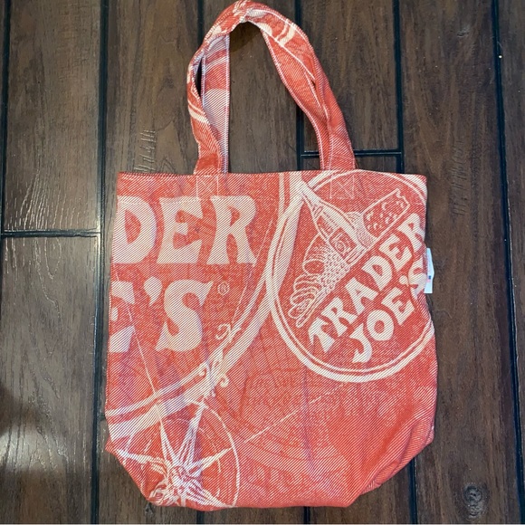 Trader Joe’s Red Canvas Cloth Logo Reusable Grocery Food Tote Bag - Picture 5 of 7